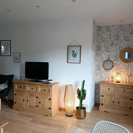 Lumineux, Haute Apartment *