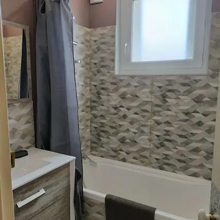 Lumineux, Haute Apartment *